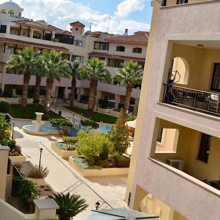 Queens Gardens - Kato Paphos - Next To Kings Ave Mall --- By Yiota Dış mekan fotoğraf